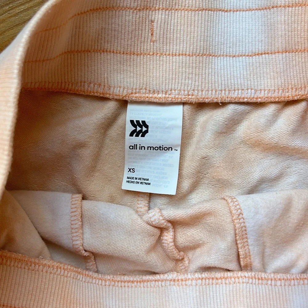 ALL IN MOTION Tie-Dye  High Waisted Shorts Size Small - Picture 9 of 11